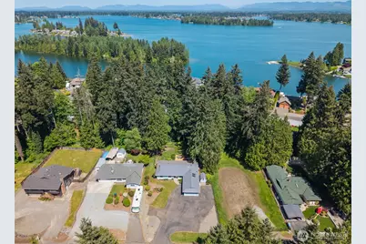 4823 W Tapps Dr E, Lake Tapps, WA 98391 - Photo 33