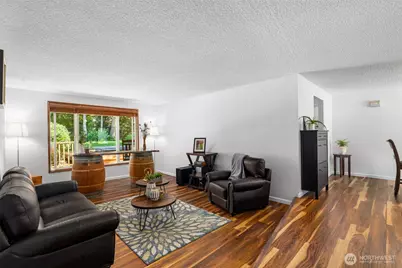 4823 W Tapps Dr E, Lake Tapps, WA 98391 - Photo 9