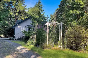 890 W Wynwood Dr, Shelton, WA 98584 - Photo 9