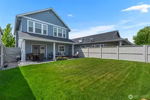 2452 NW Columbia Ave, East Wenatchee, WA 98802 - Photo 17