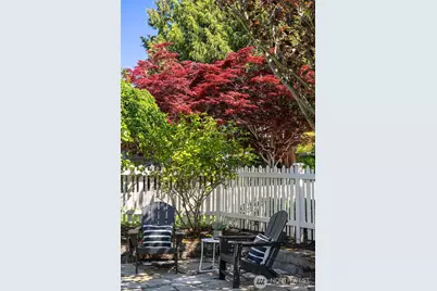 9757 2nd Avenue NW, Seattle, WA 98117 - Photo 5