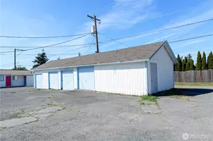 201 E Liberty St, Port Angeles, WA 98362 - Photo 5