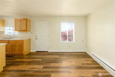 201 E Liberty Street, Port Angeles, WA 98362 - Photo 13