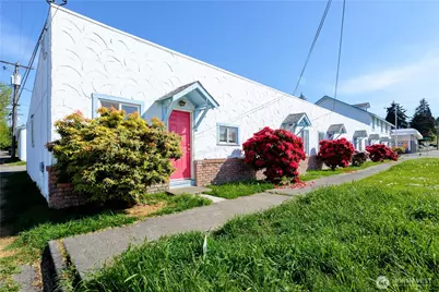 201 E Liberty Street, Port Angeles, WA 98362 - Photo 3