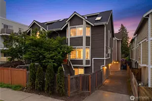 11732 Greenwood Ave N, Seattle, WA 98133 - Photo 1