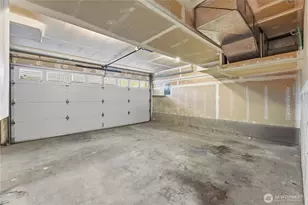 11732 Greenwood Ave N, Seattle, WA 98133 - Photo 25