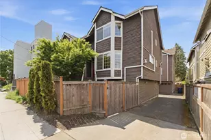 11732 Greenwood Ave N, Seattle, WA 98133 - Photo 31