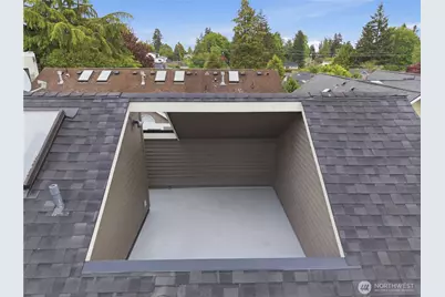 11732 Greenwood Avenue N, Seattle, WA 98133 - Photo 27