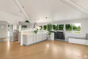 17112 NE 45th St, Redmond, WA 98052 - Photo 29