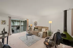 17112 NE 45th St, Redmond, WA 98052 - Photo 5