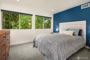 9230 Interlake Ave N, Seattle, WA 98103 - Photo 19