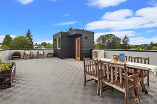 9230 Interlake Ave N, Seattle, WA 98103 - Photo 29