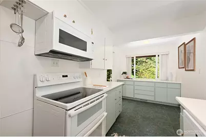 10801 12th Avenue NE, Seattle, WA 98125 - Photo 15