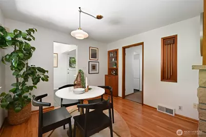 10801 12th Avenue NE, Seattle, WA 98125 - Photo 11