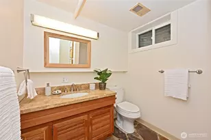 10801 12th Ave NE, Seattle, WA 98125 - Photo 27