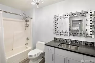 425 Vine St, Seattle, WA 98121 - Photo 17