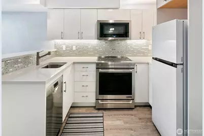 425 Vine Street #614, Seattle, WA 98121 - Photo 7