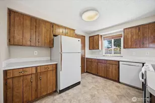 6411 W Willamette Ave, Kennewick, WA 99336 - Photo 5