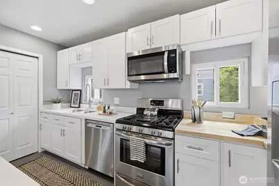 6211 Carleton Avenue S, Seattle, WA 98108 - Photo 19