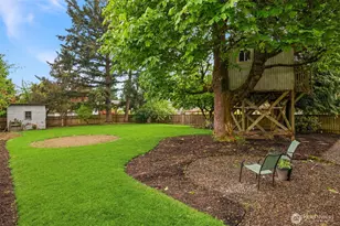 418 212th St SW, Bothell, WA 98021 - Photo 35