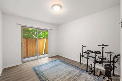 19305 7th Ave W #B6, Lynnwood, WA 98036 - Photo 5