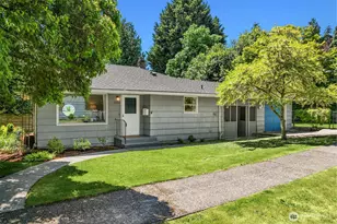 2265 NE 73rd St, Seattle, WA 98115 - Photo 3