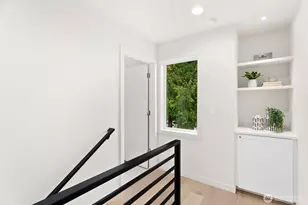 2817 W Bertona St, Seattle, WA 98199 - Photo 15