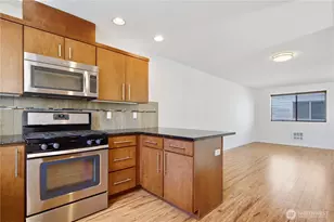 12031 35th Ave NE, Seattle, WA 98125 - Photo 7
