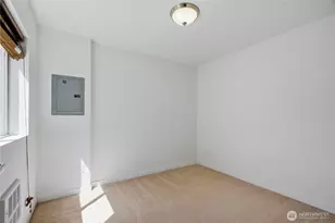 12031 35th Ave NE, Seattle, WA 98125 - Photo 17