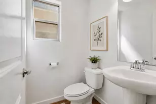12031 35th Ave NE, Seattle, WA 98125 - Photo 19