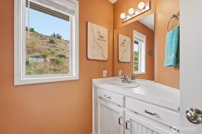 101 Stormy Mountain Way, Chelan, WA 98816 - Photo 21