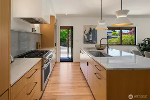 3532 NW 67th St, Seattle, WA 98117 - Photo 13
