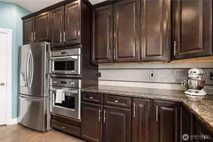 21435 SE 2nd St, Sammamish, WA 98074 - Photo 9