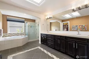 21435 SE 2nd St, Sammamish, WA 98074 - Photo 23