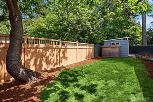 15634 SE 8th St, Bellevue, WA 98008 - Photo 37