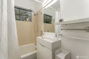 3844 NE 87th St, Seattle, WA 98115 - Photo 13