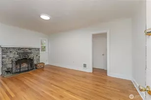 3844 NE 87th St, Seattle, WA 98115 - Photo 7