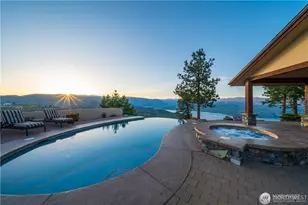 300 Hawks Ridge Rd, Chelan, WA 98816 - Photo 1