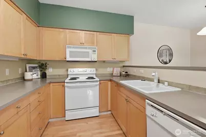 15026 40th Avenue W #12-202, Lynnwood, WA 98087 - Photo 9