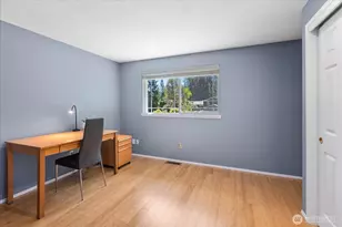 8011 180th Pl SW, Edmonds, WA 98026 - Photo 19