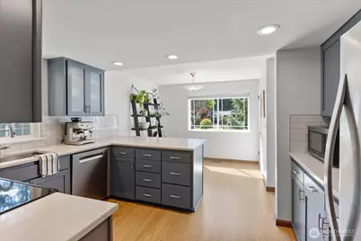 8011 180th Street SW, Edmonds, WA 98026 - Photo 9