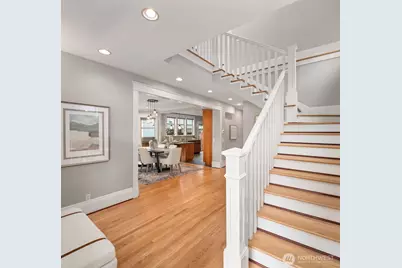 159 Blaine Street, Seattle, WA 98109 - Photo 3
