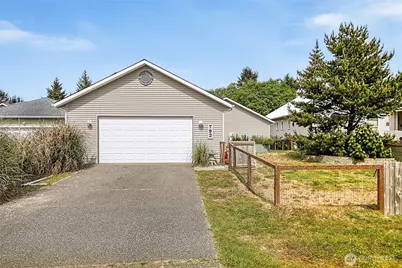 792 Island Circle SE, Ocean Shores, WA 98569 - Photo 39