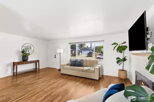17035 128th Ave SE, Renton, WA 98058 - Photo 3