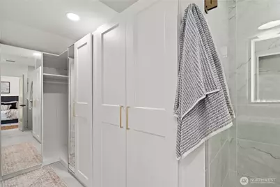 2212 N 46th Street, Seattle, WA 98103 - Photo 21