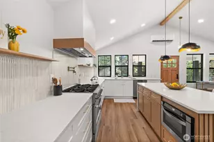2212 N 46th St, Seattle, WA 98103 - Photo 15