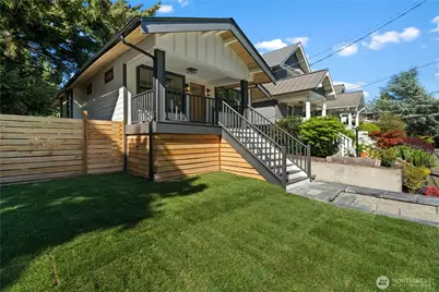 2212 N 46th Street, Seattle, WA 98103 - Photo 3