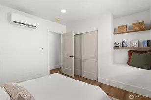 2212 N 46th St, Seattle, WA 98103 - Photo 23