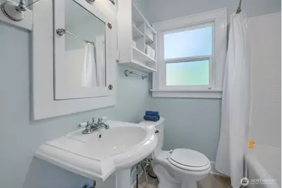 4651 N Visscher Street, Tacoma, WA 98407 - Photo 11