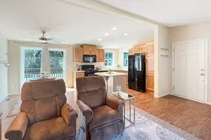 18425 NE 95th St, Redmond, WA 98052 - Photo 5